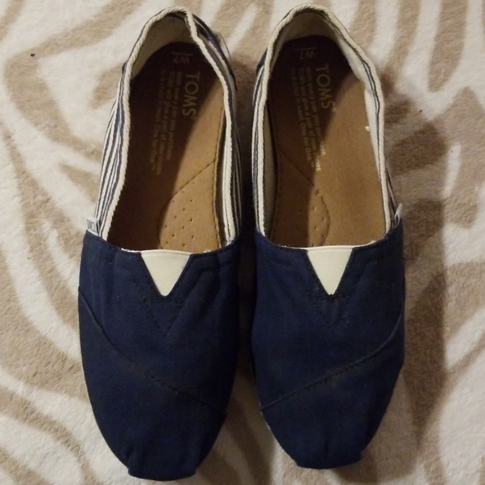 Nautical style Tom's like new